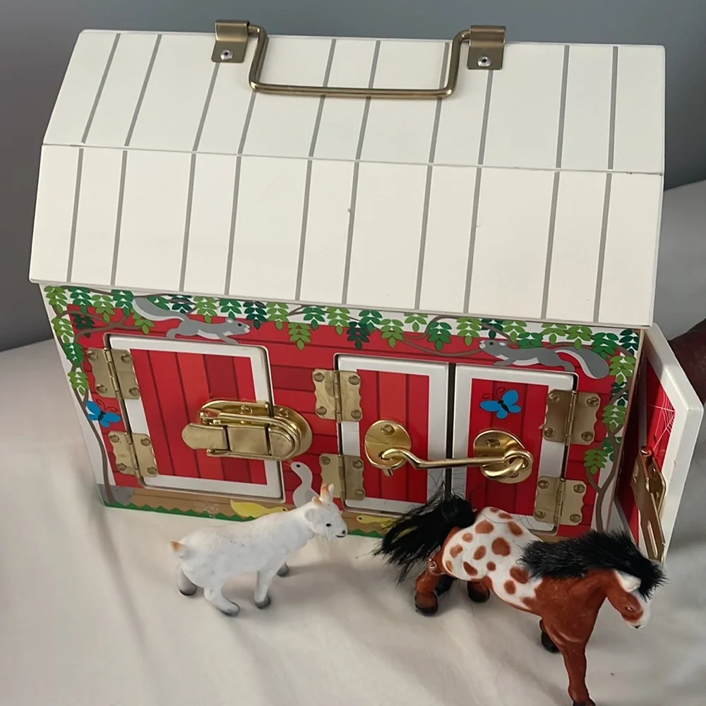 Melissa & Doug Wooden Latches Barn For Toddler 2+ Animal figurines - Picture 2 of 5